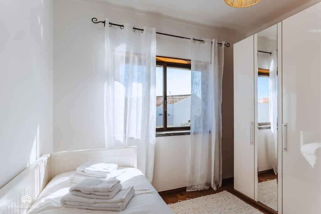 Casa Do Patio - 3 Bedrooms, Ponte Rol Torres Vedras Ngoại thất bức ảnh