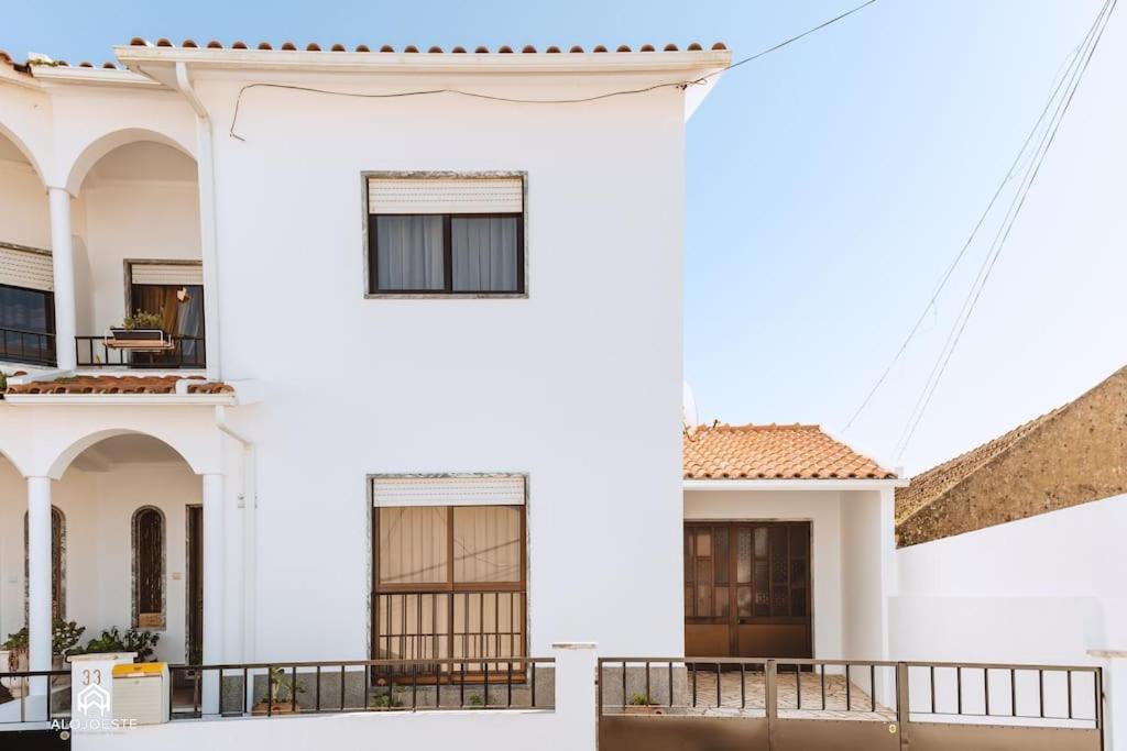Casa Do Patio - 3 Bedrooms, Ponte Rol Torres Vedras Ngoại thất bức ảnh